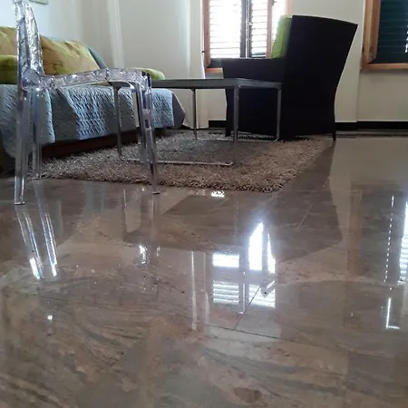 Apartman Stadthaus Briski *